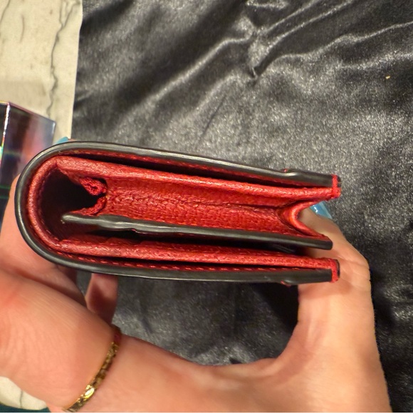 Gucci Flora Print Ophidia Print Wallet-Red Leather interior. Full Inclusion - Picture 10 of 16